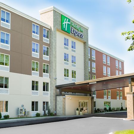 Holiday Inn Express Chelmsford By Ihg Zewnętrze zdjęcie
