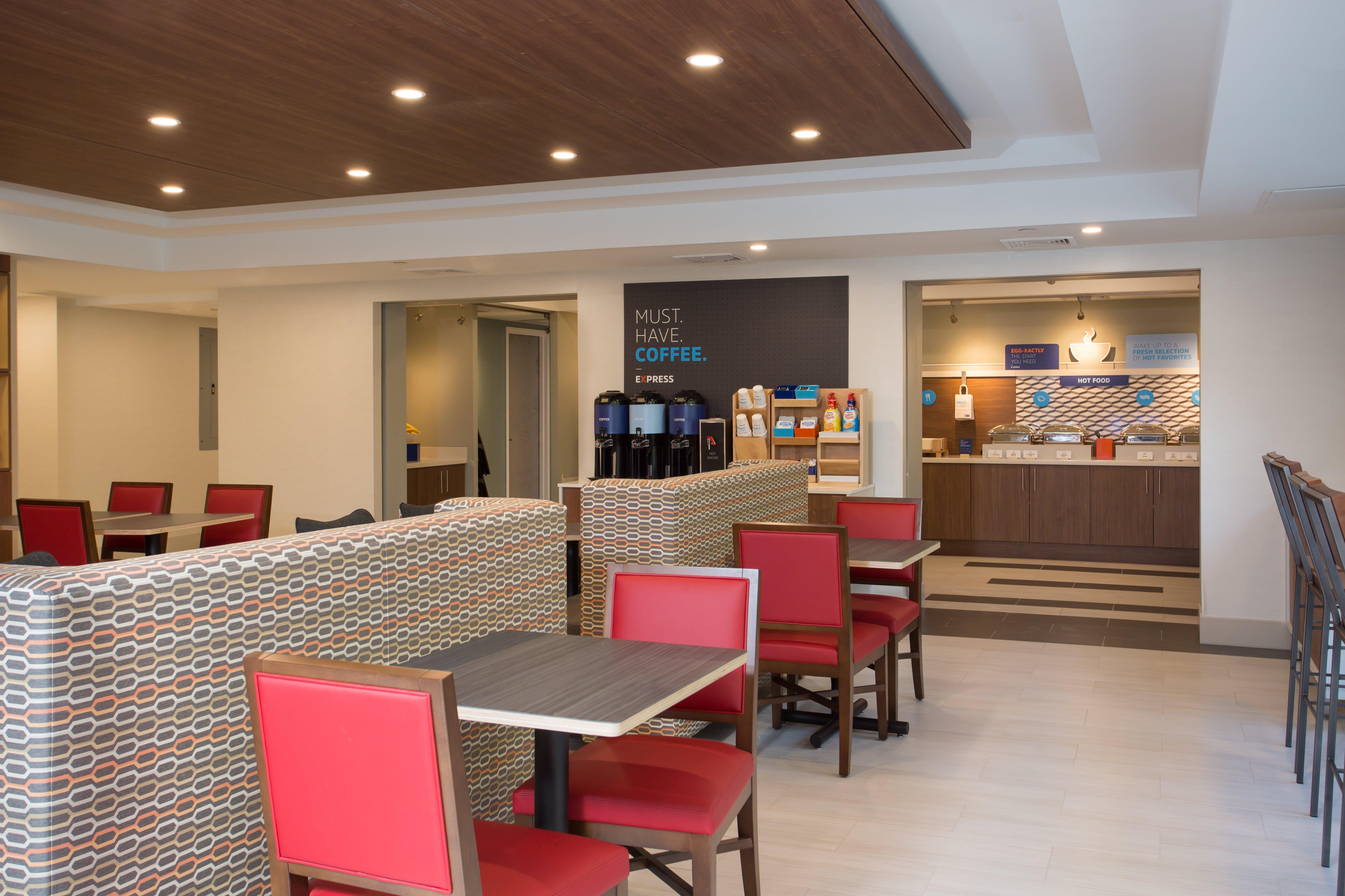 Holiday Inn Express Chelmsford By Ihg Zewnętrze zdjęcie