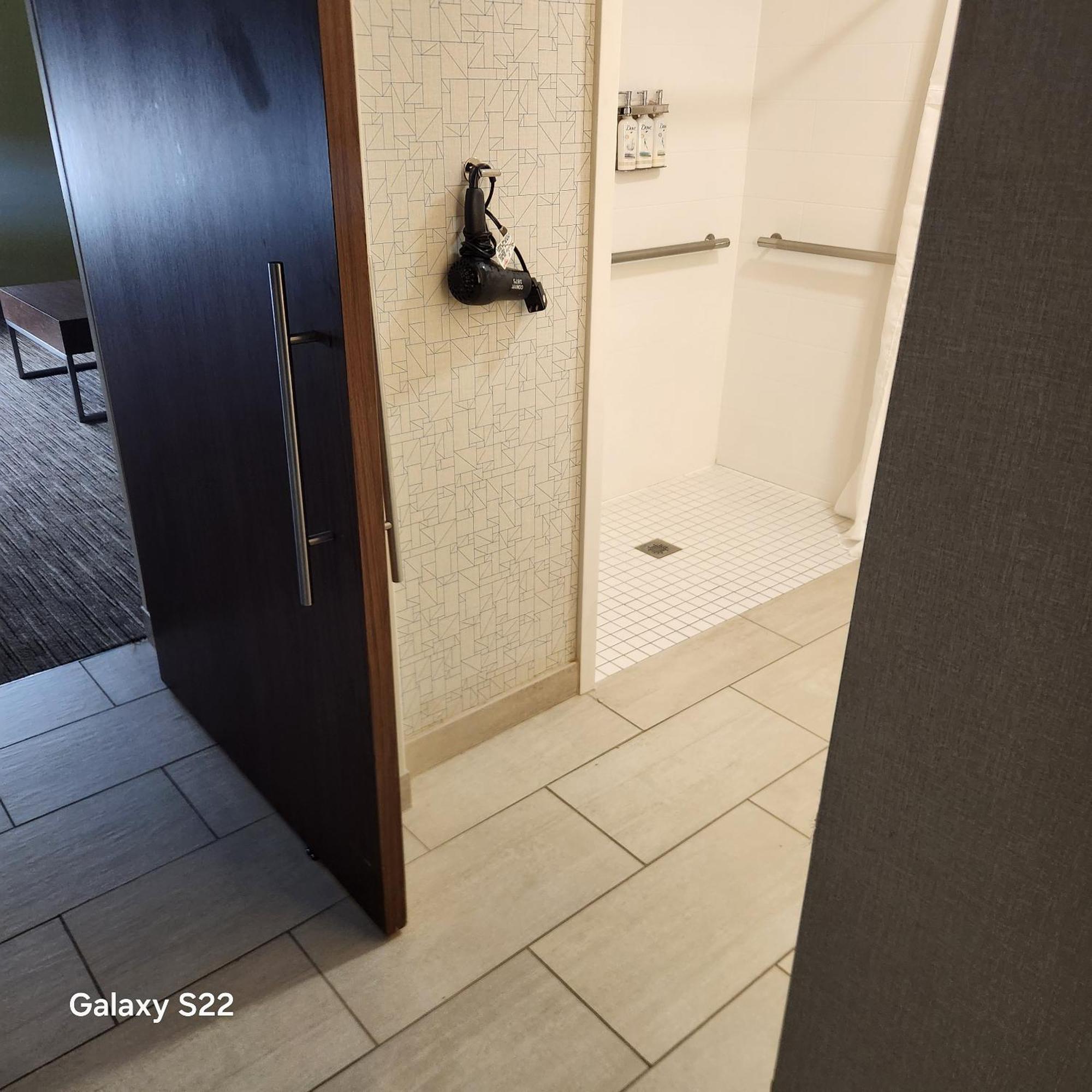 Holiday Inn Express Chelmsford By Ihg Zewnętrze zdjęcie